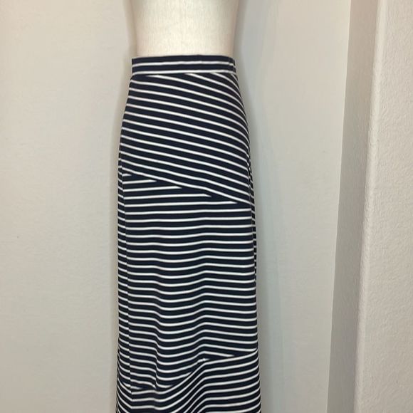 JULES & LEOPOLD navy and white maxi skirt - Picture 2 of 6